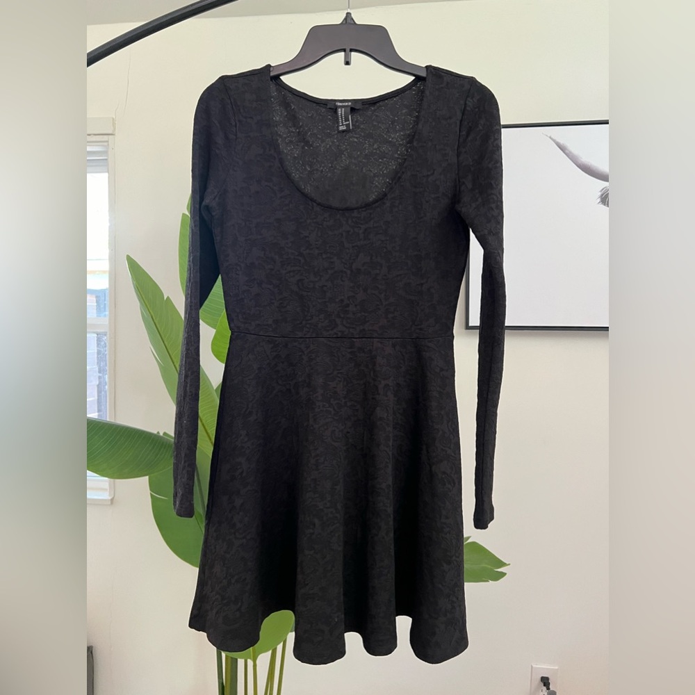 Lace Pattern Black Dress